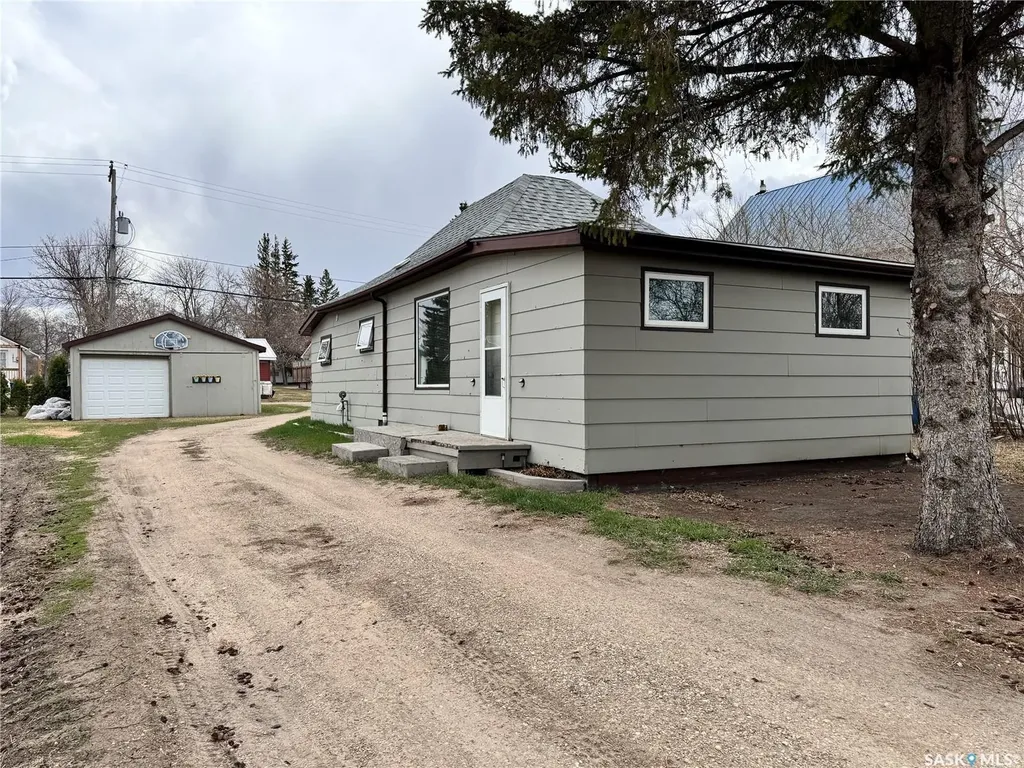309 A Avenue E Wynyard SK S0A 4T0
