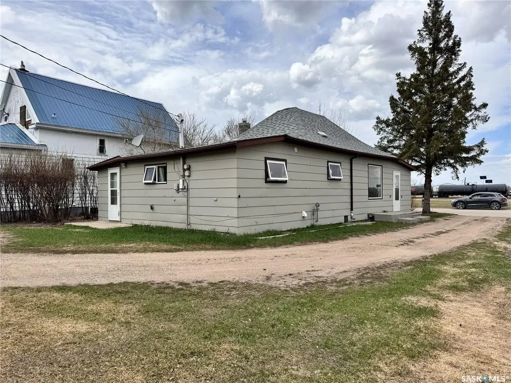 309 A Avenue E Wynyard SK S0A 4T0