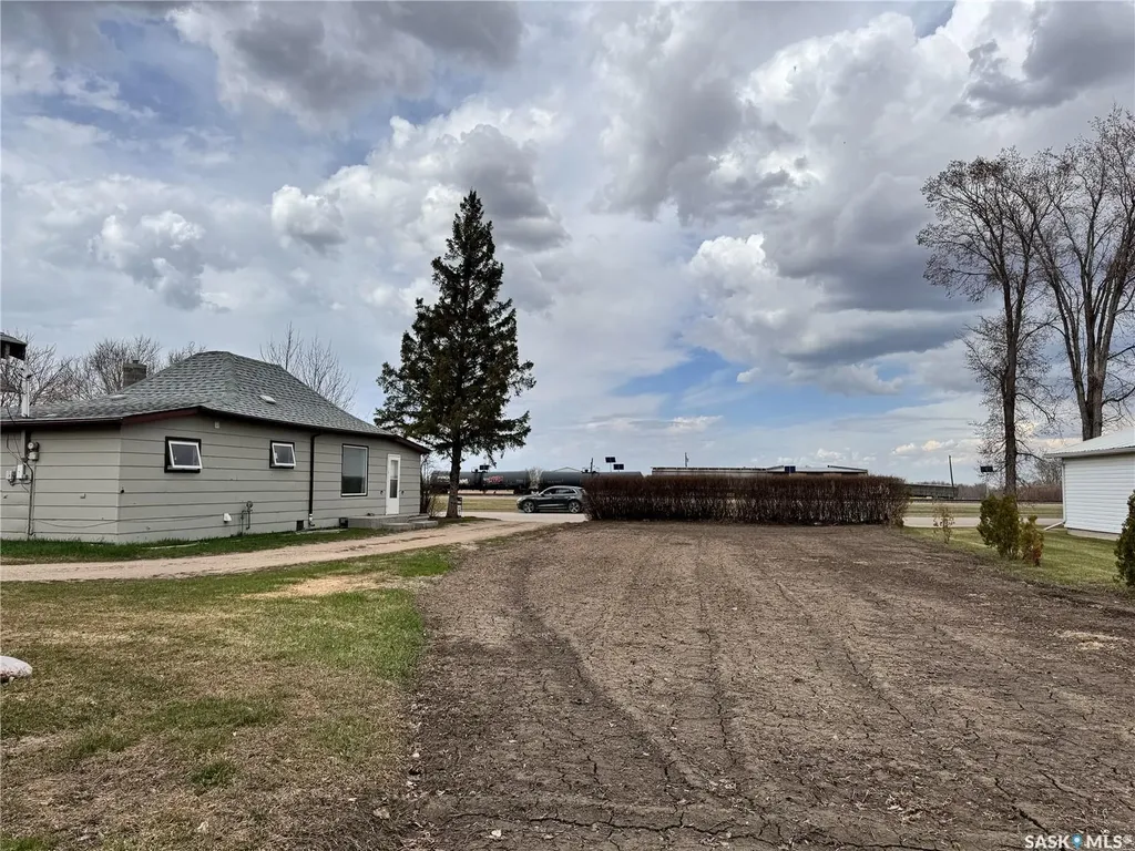 309 A Avenue E Wynyard SK S0A 4T0