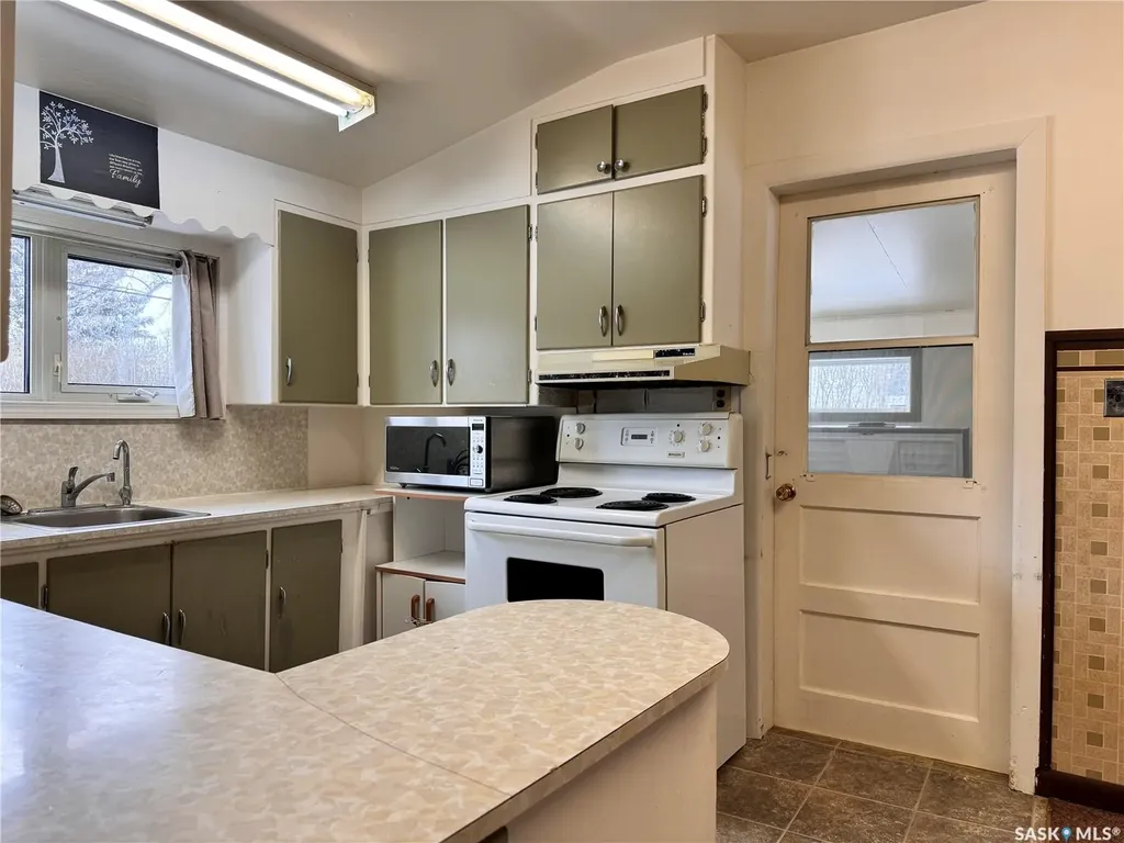 309 A Avenue E Wynyard SK S0A 4T0