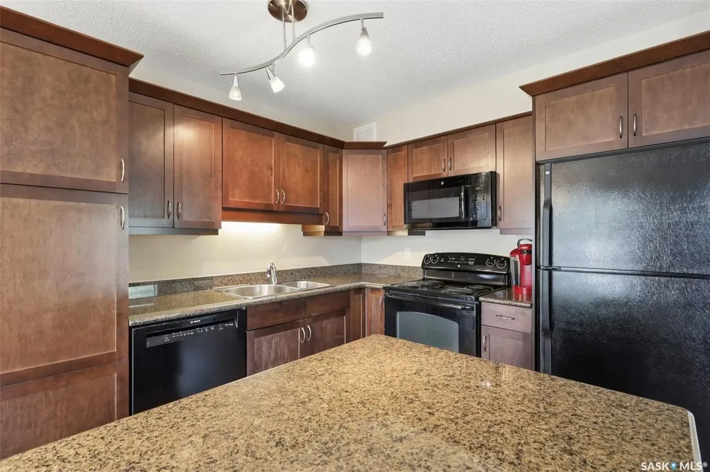 105 Lynd Crescent Saskatoon SK S7T 0C3