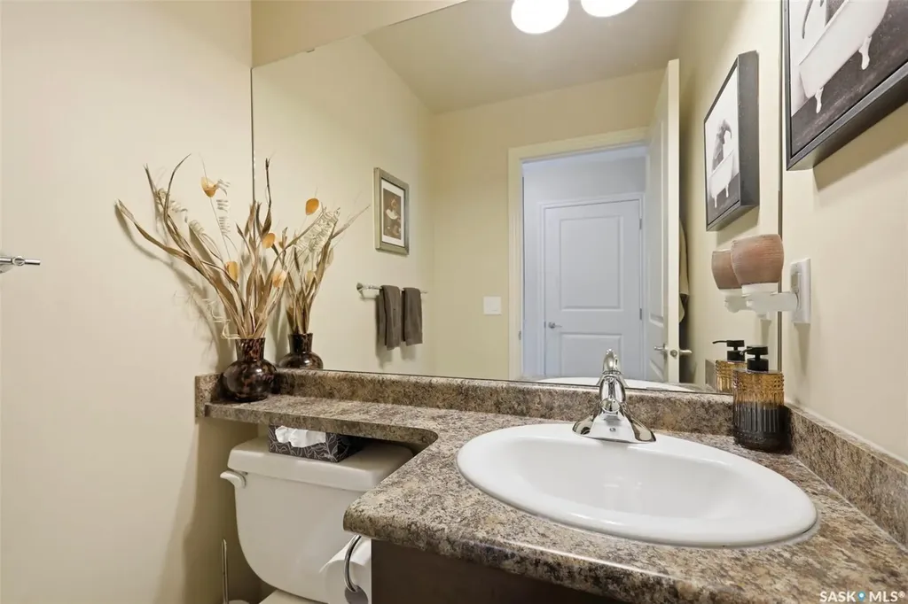 105 Lynd Crescent Saskatoon SK S7T 0C3