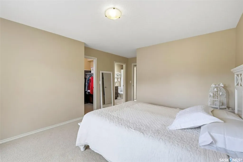 105 Lynd Crescent Saskatoon SK S7T 0C3