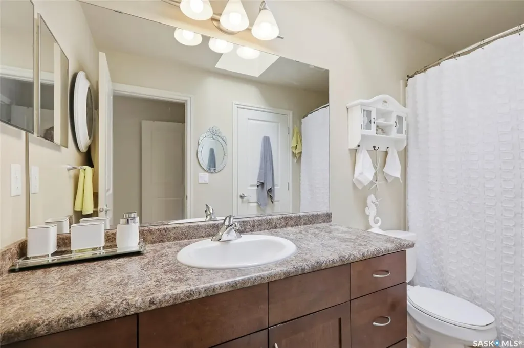 105 Lynd Crescent Saskatoon SK S7T 0C3