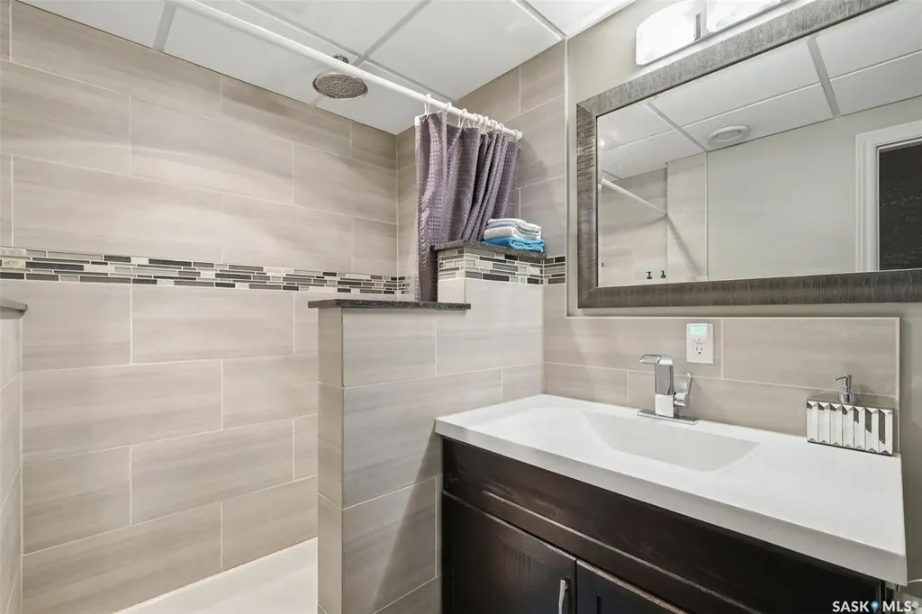 105 Lynd Crescent Saskatoon SK S7T 0C3