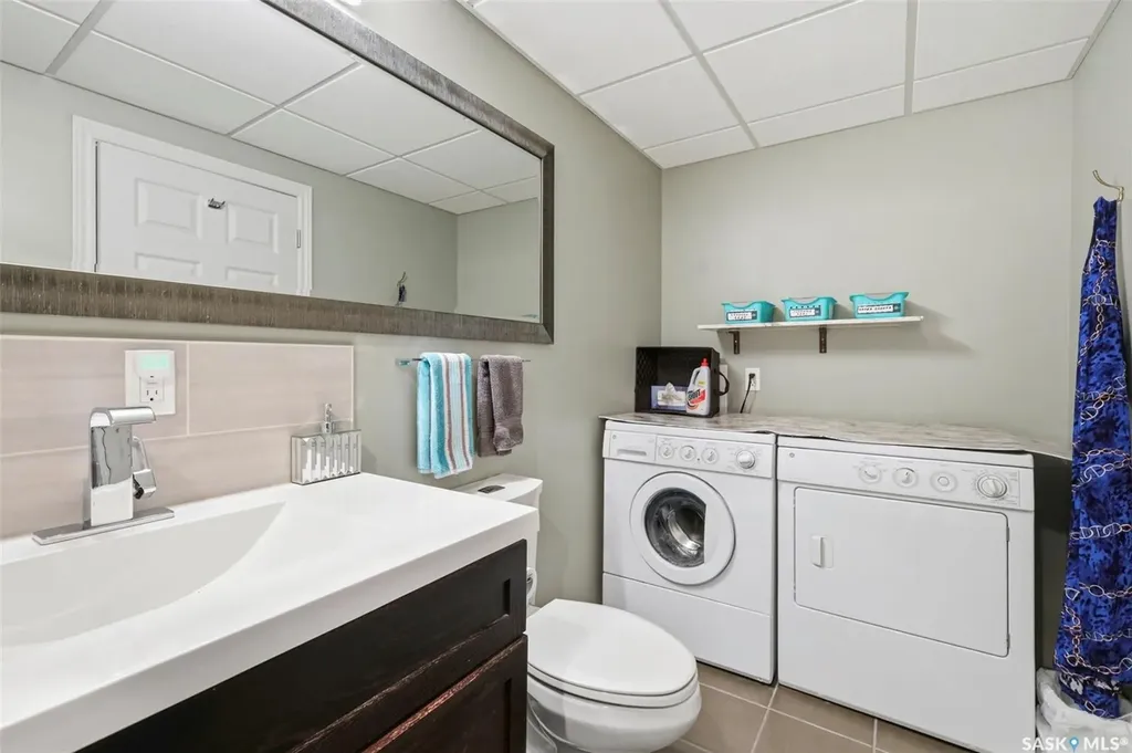 105 Lynd Crescent Saskatoon SK S7T 0C3