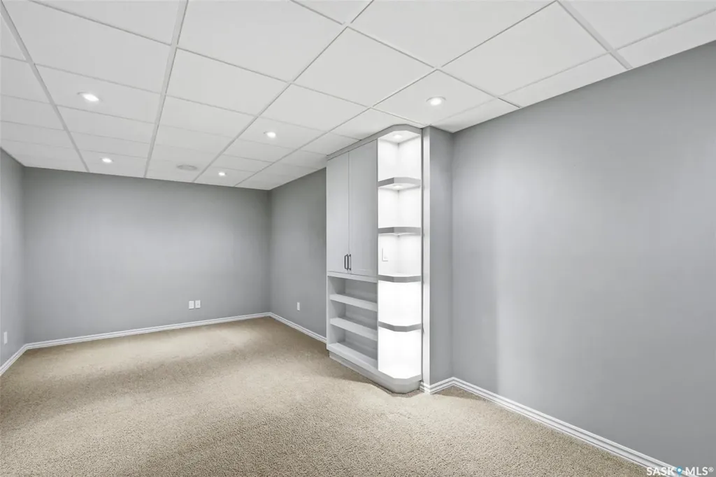 105 Lynd Crescent Saskatoon SK S7T 0C3