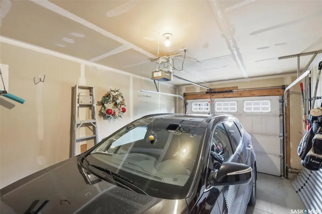 105 Lynd Crescent Saskatoon SK S7T 0C3