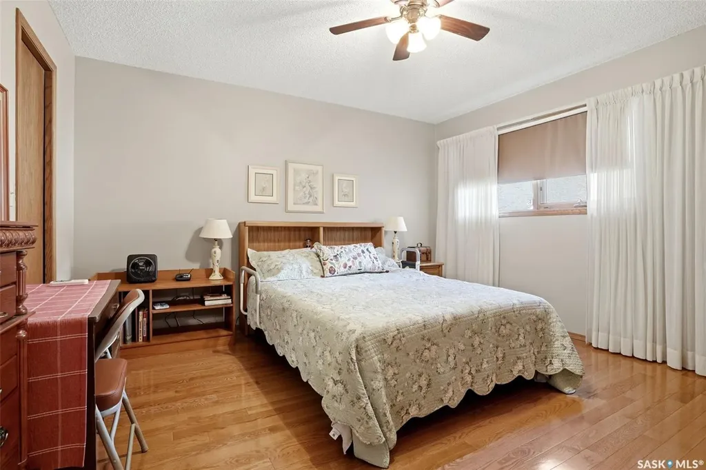 22 Kensington Crescent Regina SK S4S 7G6