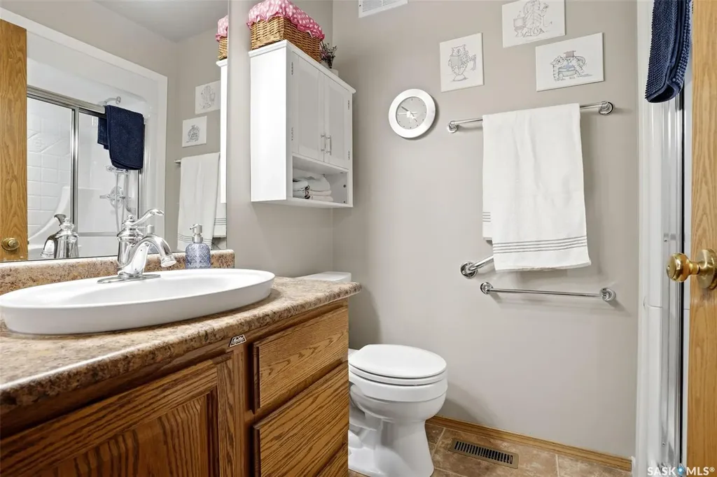 22 Kensington Crescent Regina SK S4S 7G6