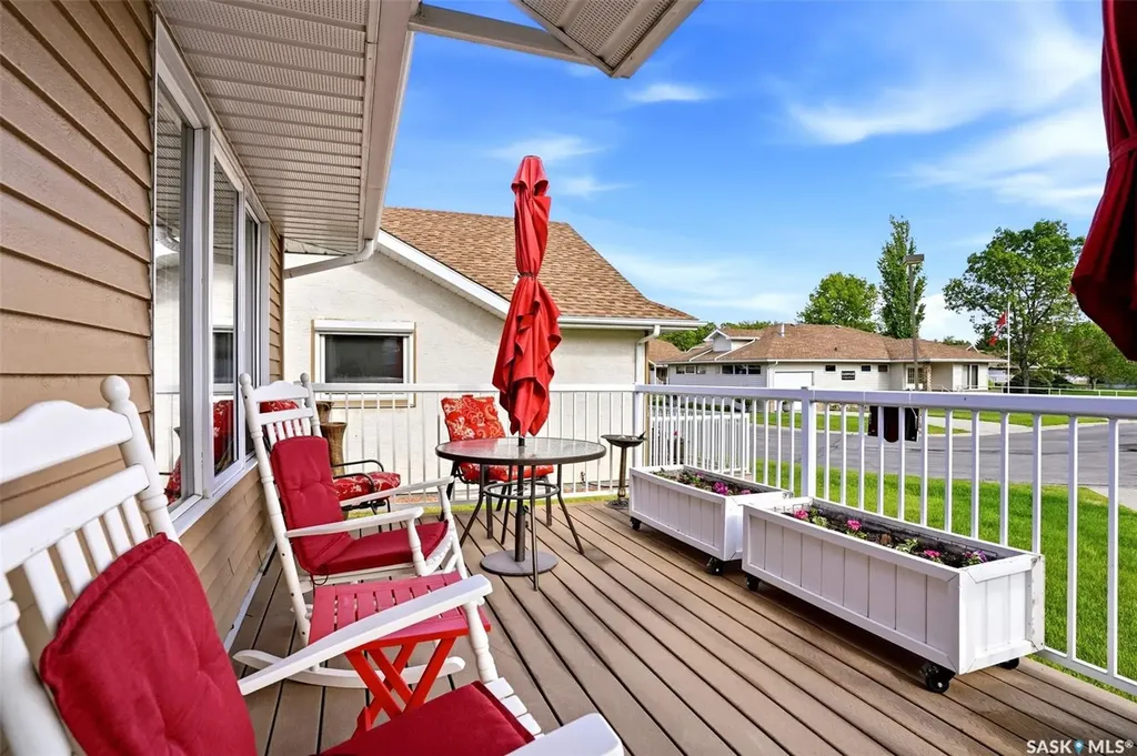 22 Kensington Crescent Regina SK S4S 7G6