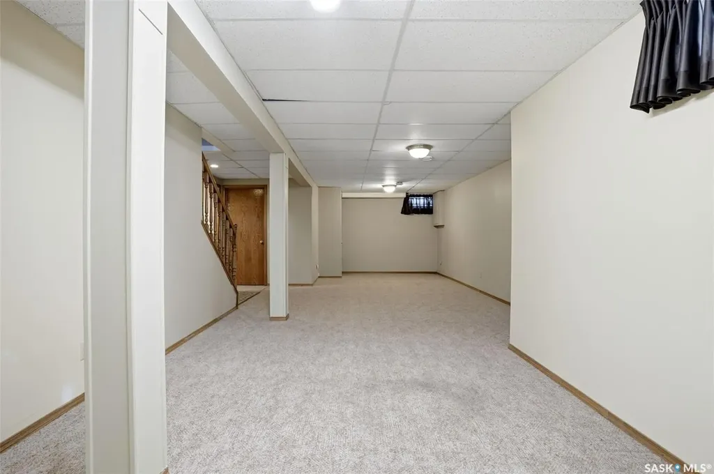22 Kensington Crescent Regina SK S4S 7G6