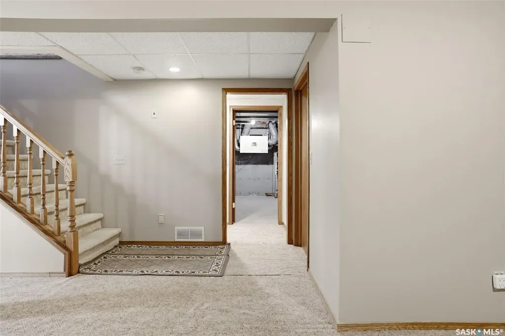 22 Kensington Crescent Regina SK S4S 7G6
