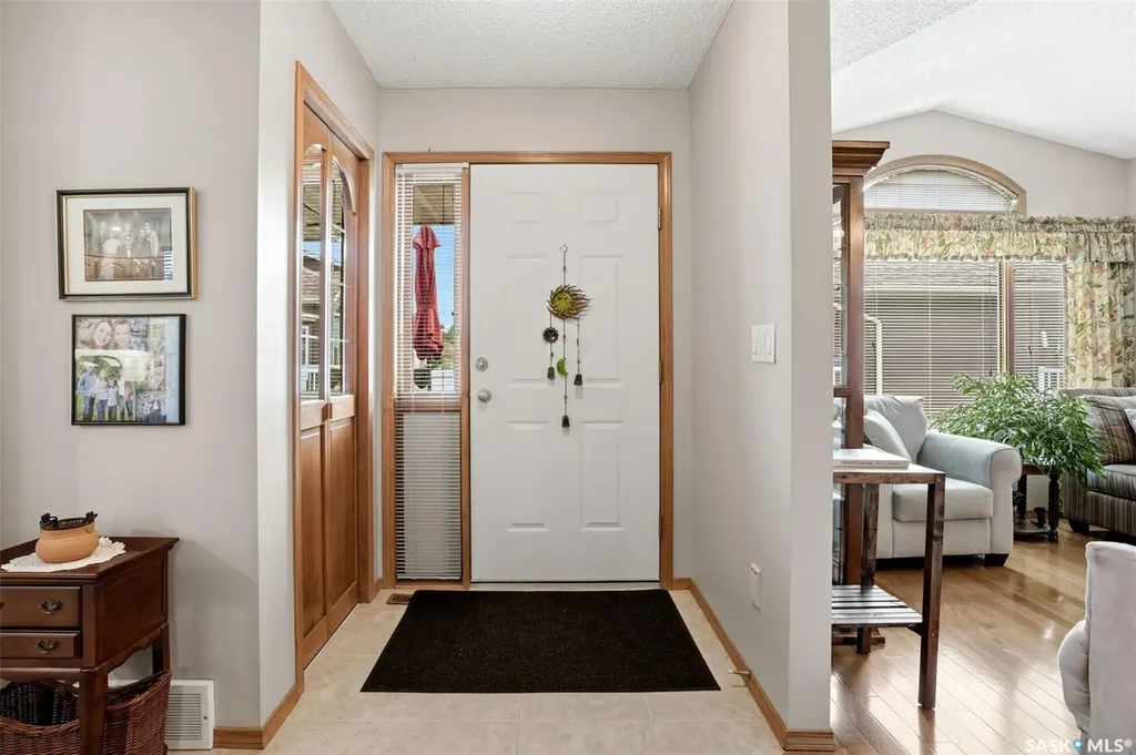 22 Kensington Crescent Regina SK S4S 7G6