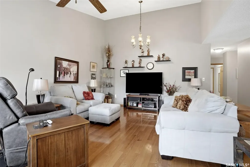 22 Kensington Crescent Regina SK S4S 7G6