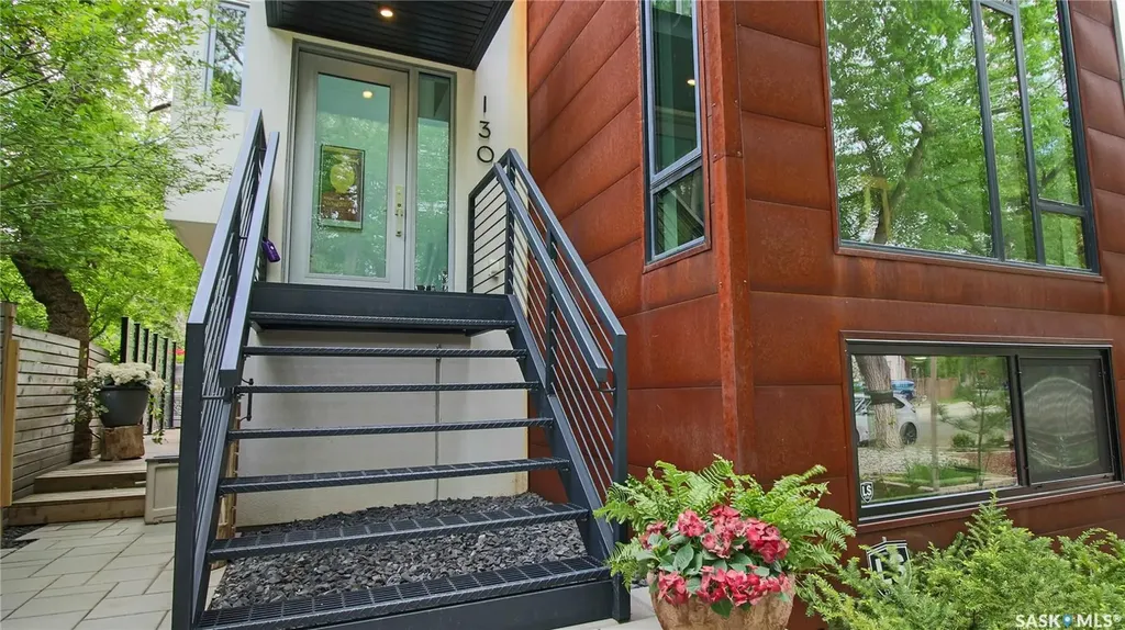 130 Connaught Crescent Regina SK S4T 6M9
