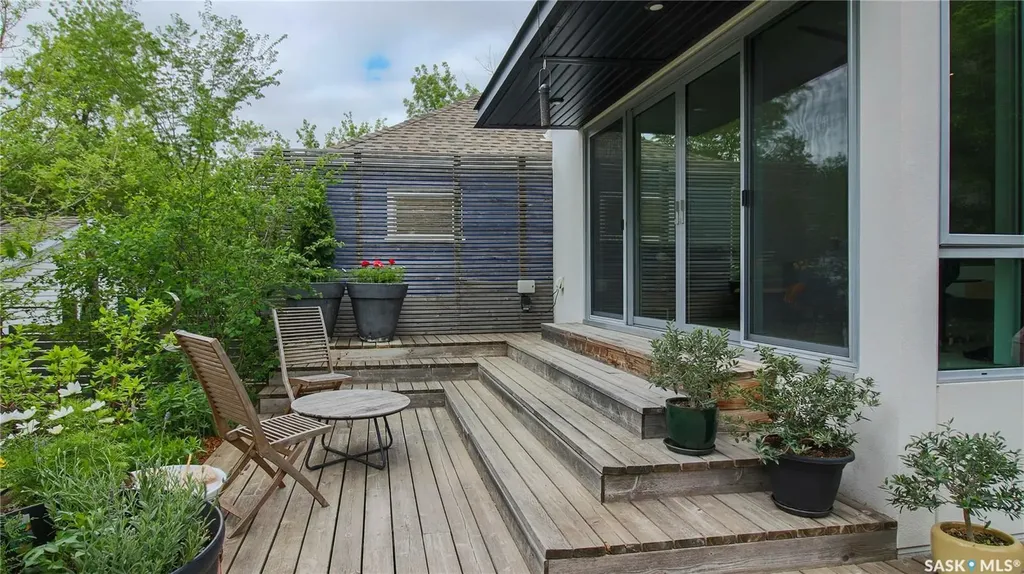 130 Connaught Crescent Regina SK S4T 6M9