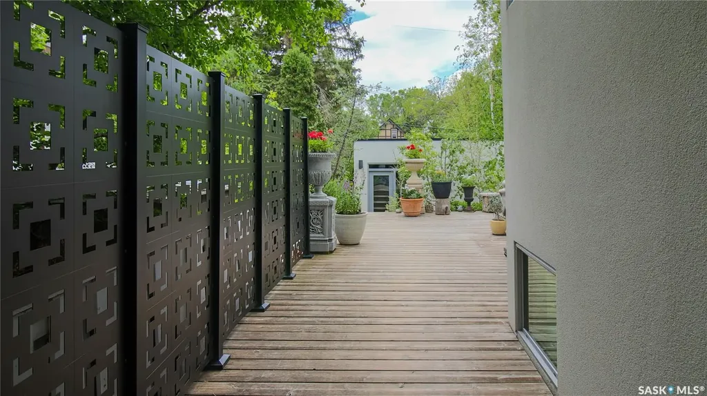130 Connaught Crescent Regina SK S4T 6M9