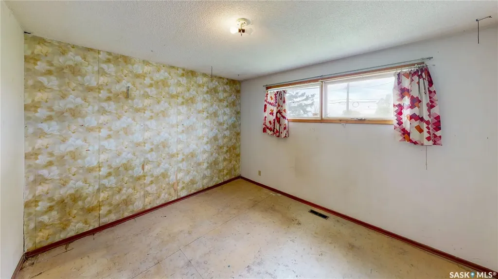 151 Froom Crescent Regina SK S4N 1S9