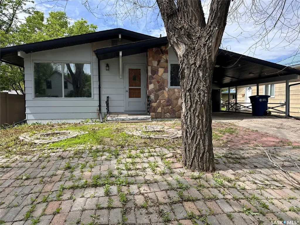 208 Lorne Street Cupar SK S0G 0Y0
