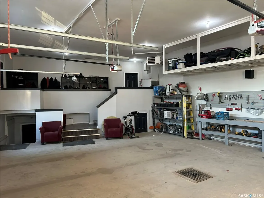 1451 1st Avenue NW Weyburn SK S4H 3E3