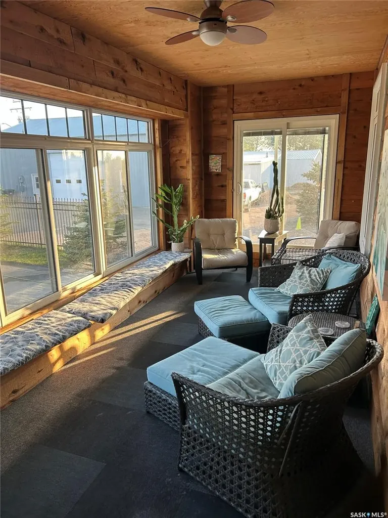 1451 1st Avenue NW Weyburn SK S4H 3E3
