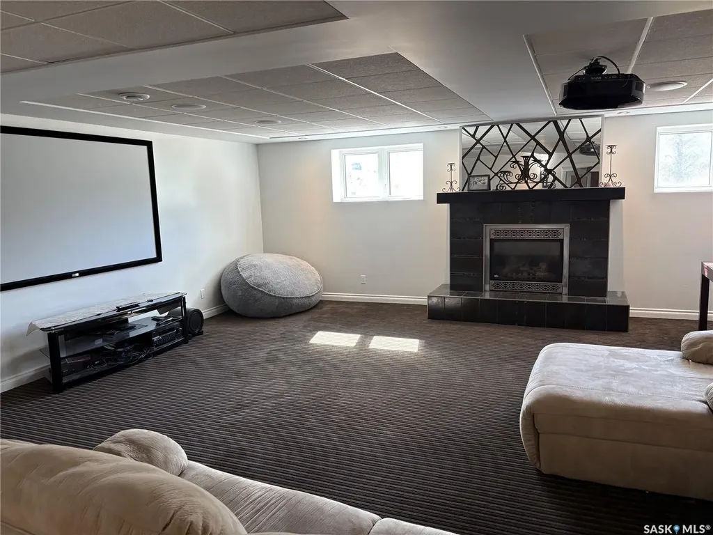 1451 1st Avenue NW Weyburn SK S4H 3E3
