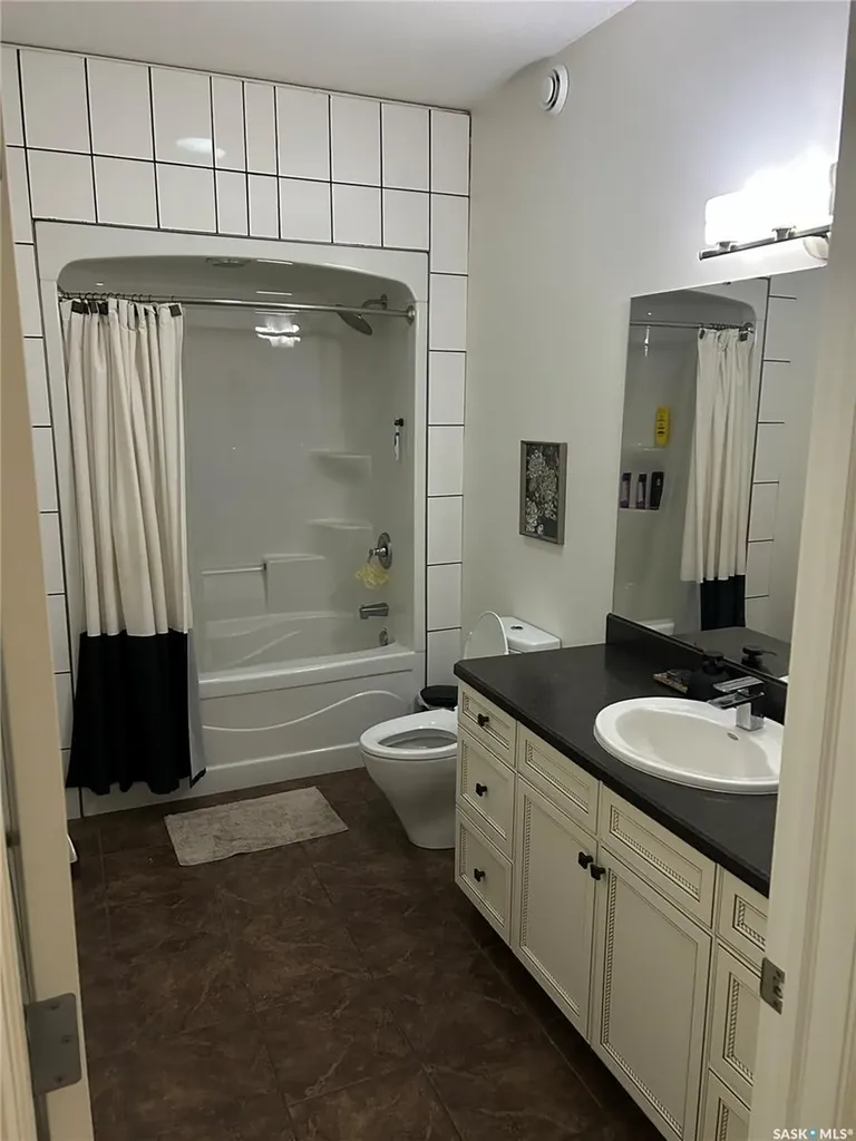 1451 1st Avenue NW Weyburn SK S4H 3E3