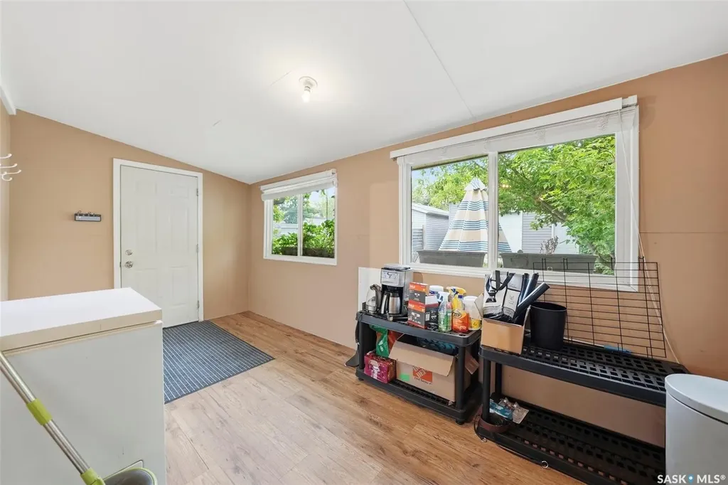 615 G Avenue S Saskatoon SK S7M 1V8