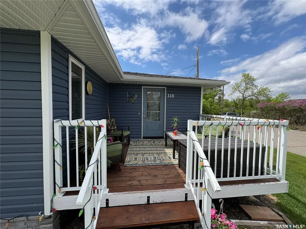 310 Mcintosh Street Foam Lake SK S0A 1A0