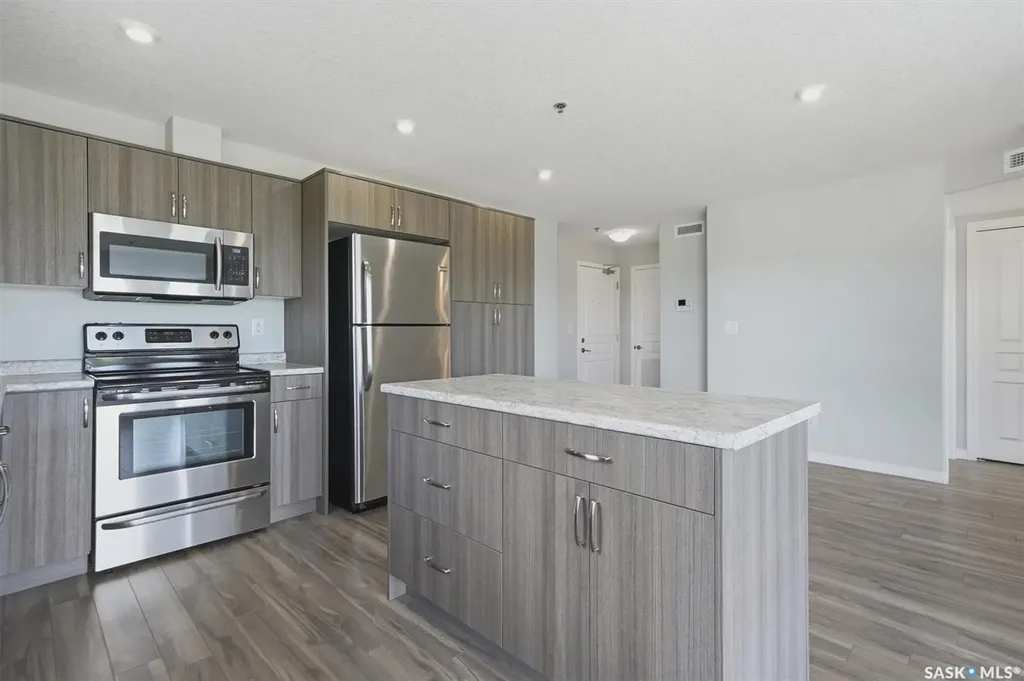 915 Kristjanson Road Saskatoon SK S7S 0B1