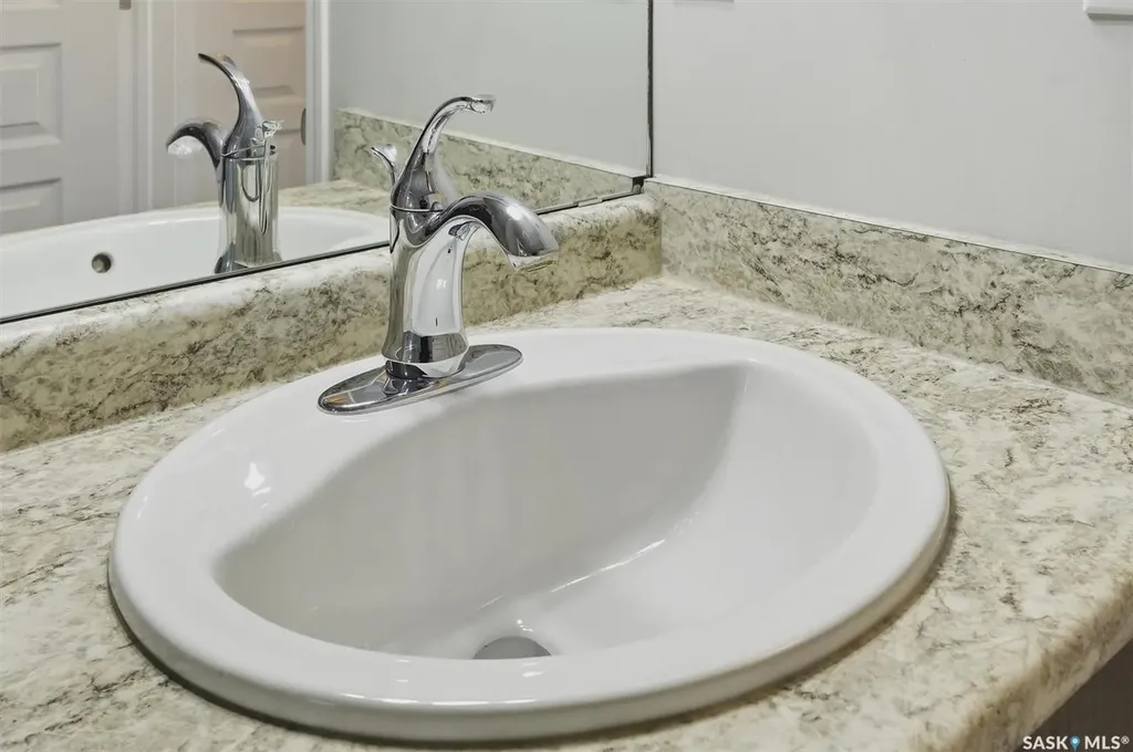 915 Kristjanson Road Saskatoon SK S7S 0B1
