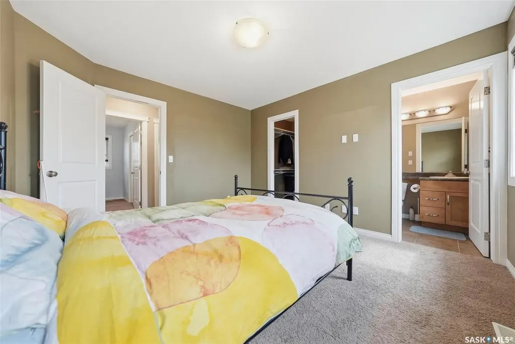 1227 Willowgrove Court Saskatoon SK S7W 0A8
