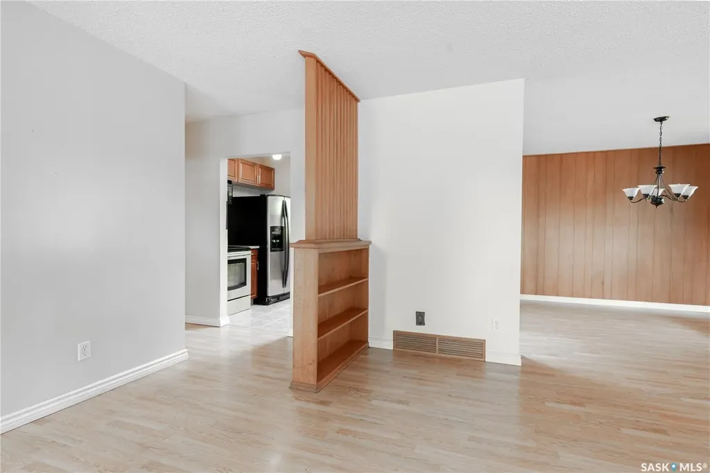 3815 Van Horne Avenue Regina SK S4S 1M5