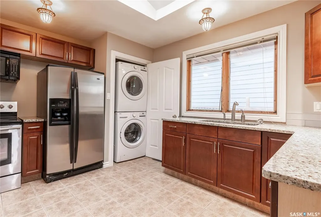 3815 Van Horne Avenue Regina SK S4S 1M5