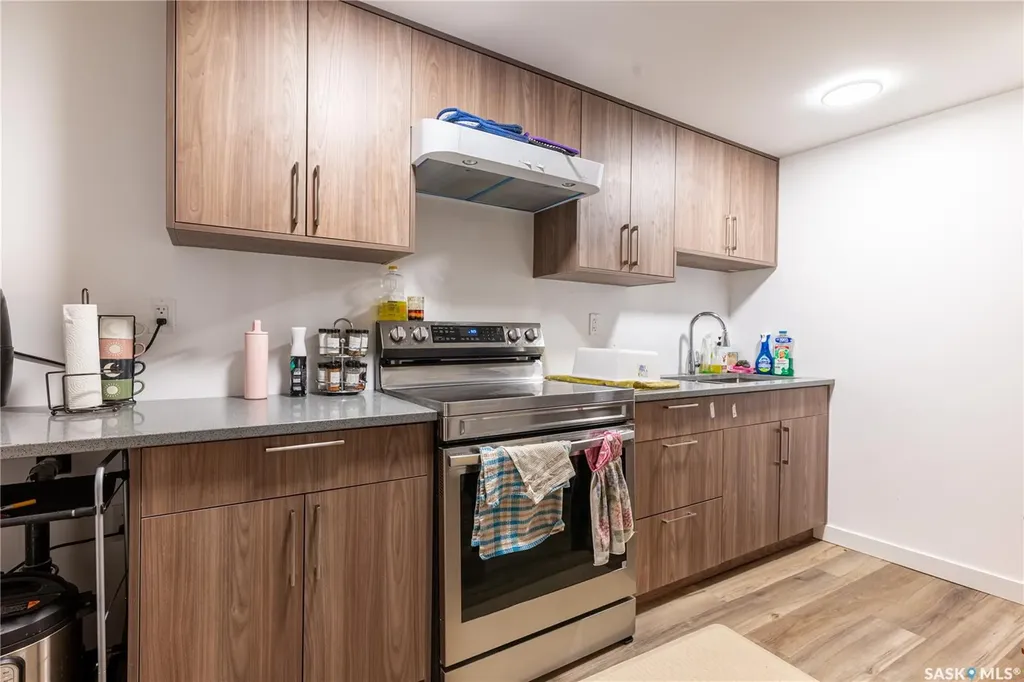 3815 Van Horne Avenue Regina SK S4S 1M5