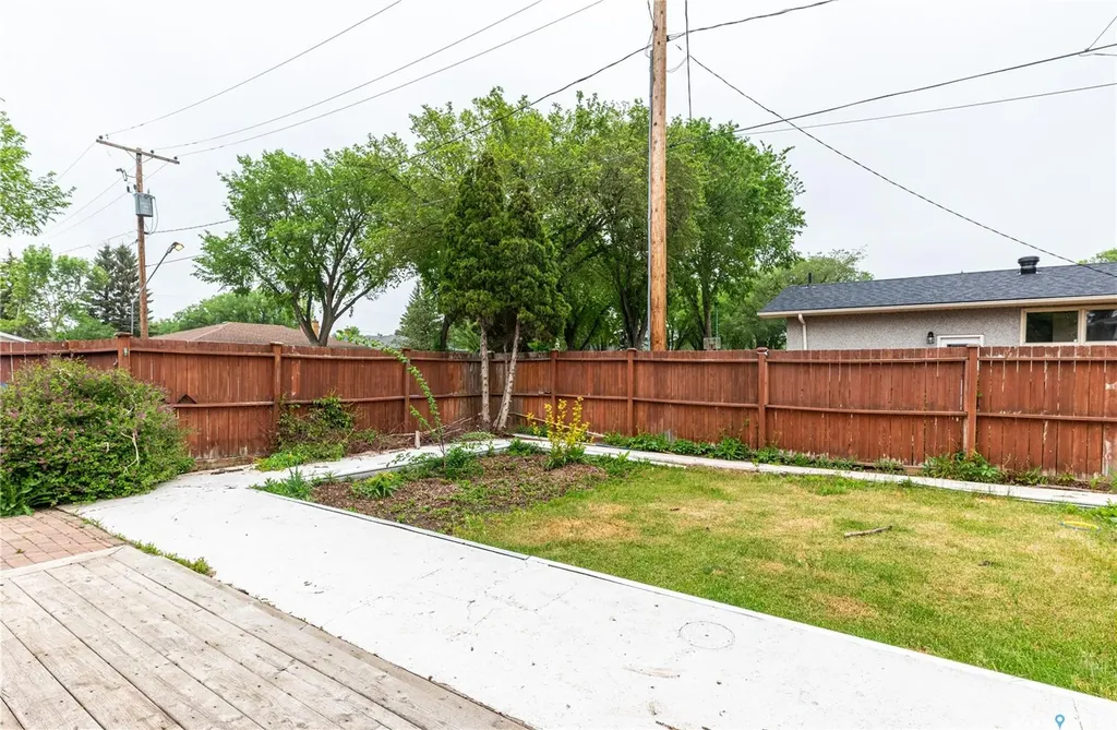 3815 Van Horne Avenue Regina SK S4S 1M5