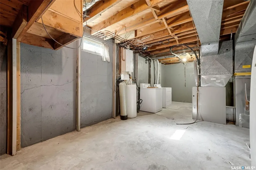 4124 Argyle Street Regina SK S4S 3L7
