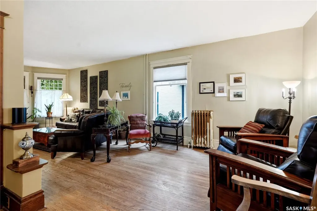 512 Bedford Road Saskatoon SK S7L 0E6
