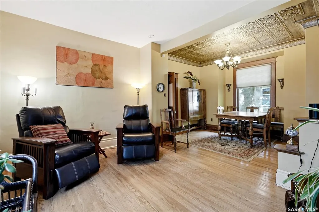 512 Bedford Road Saskatoon SK S7L 0E6