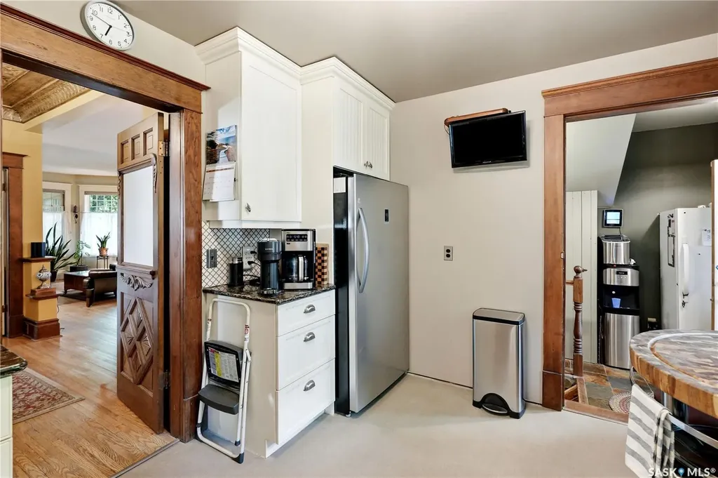 512 Bedford Road Saskatoon SK S7L 0E6