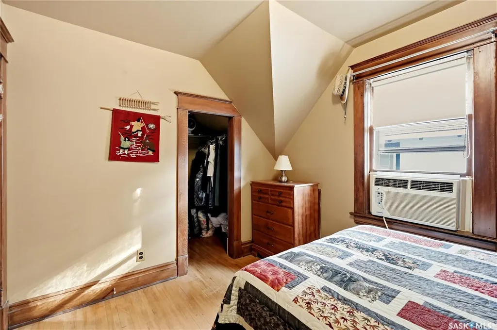 512 Bedford Road Saskatoon SK S7L 0E6