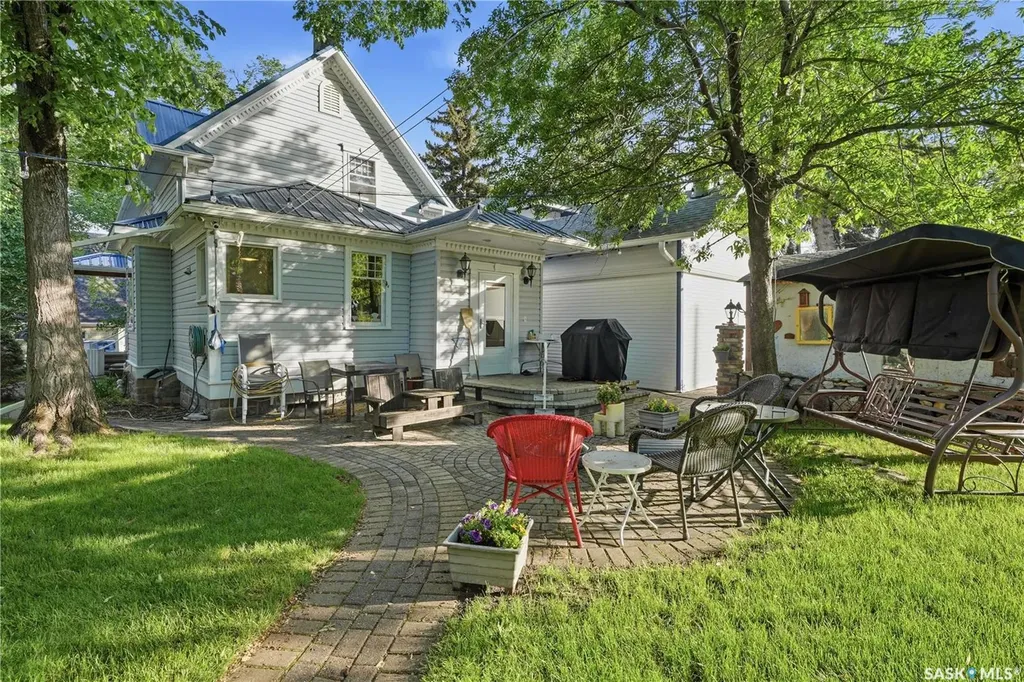512 Bedford Road Saskatoon SK S7L 0E6