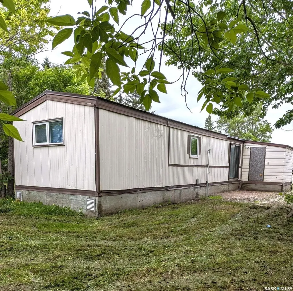 319 4th Avenue Kelliher SK S0A 1V0