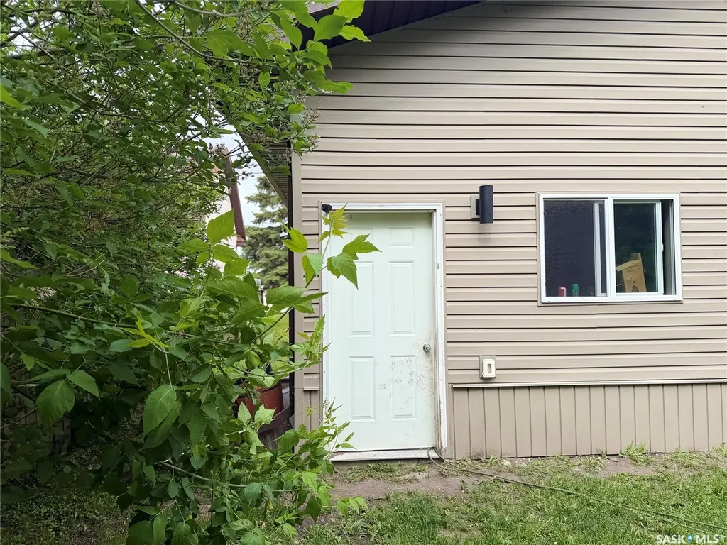 23 Wexford Street Lanigan SK S0K 2M0