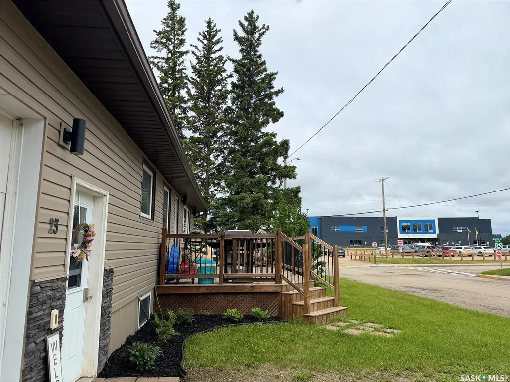 23 Wexford Street Lanigan SK S0K 2M0