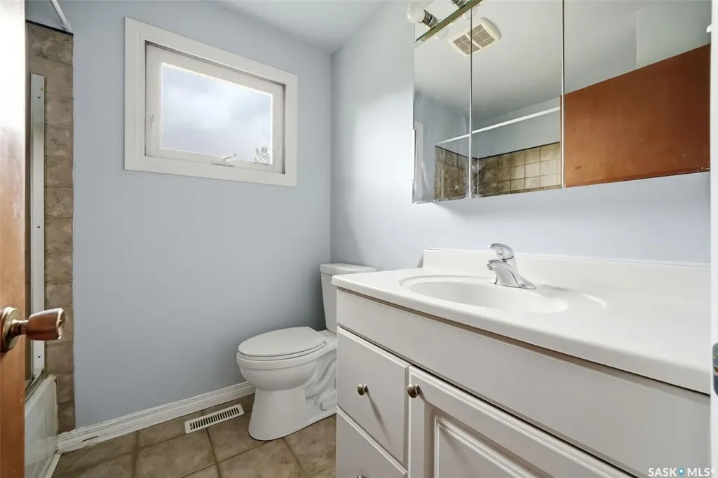1317 Kent Street Regina SK S4T 5T2