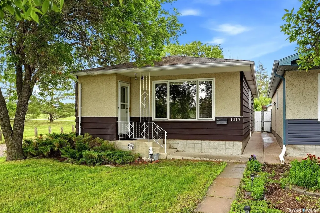 1317 Kent Street Regina SK S4T 5T2