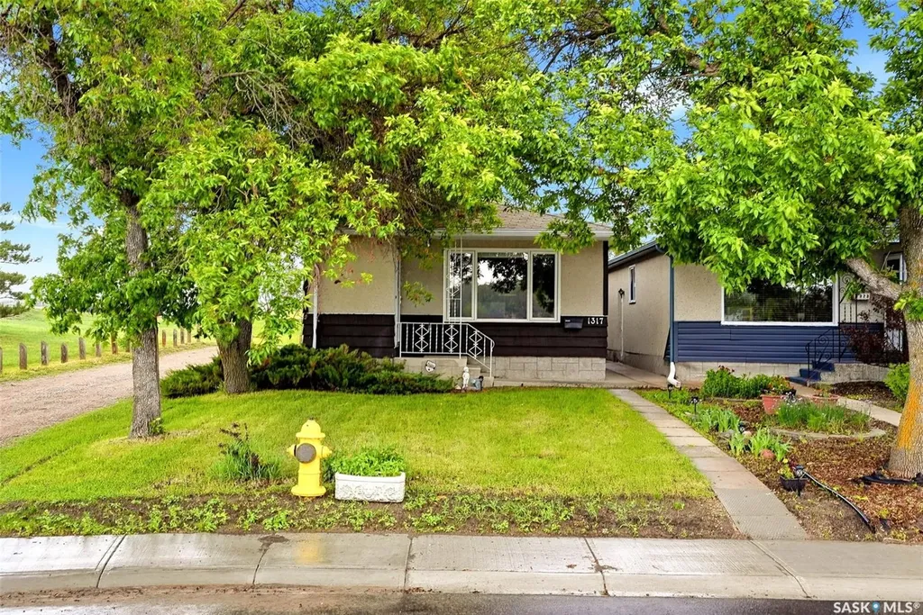 1317 Kent Street Regina SK S4T 5T2