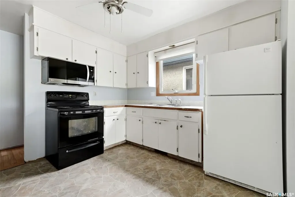 1317 Kent Street Regina SK S4T 5T2